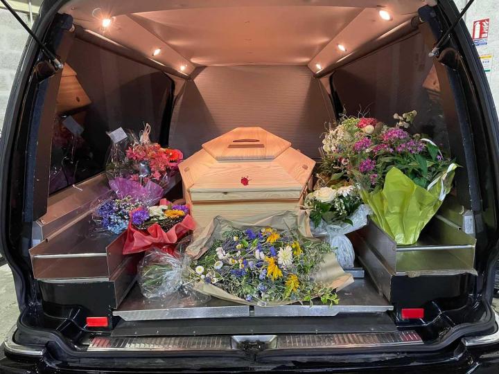 Transport funéraire avant et après mise en bière en Normandie